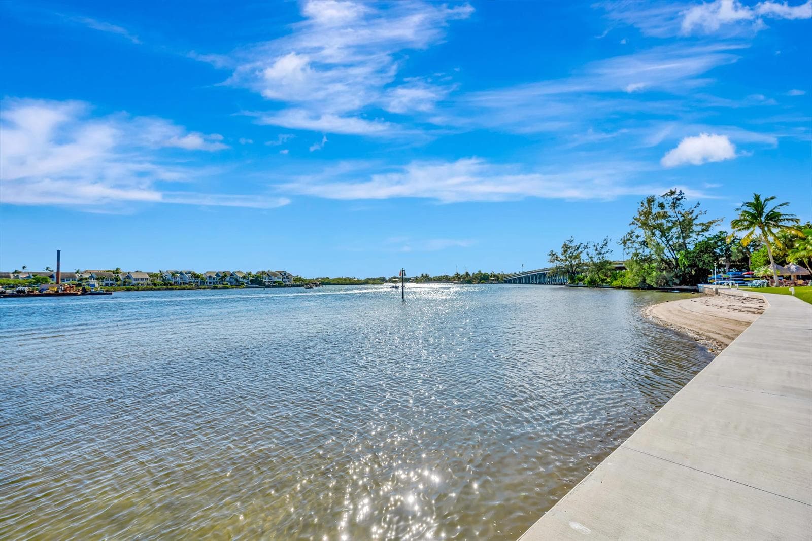 1542 Jupiter Cove Drive 104 photo 2