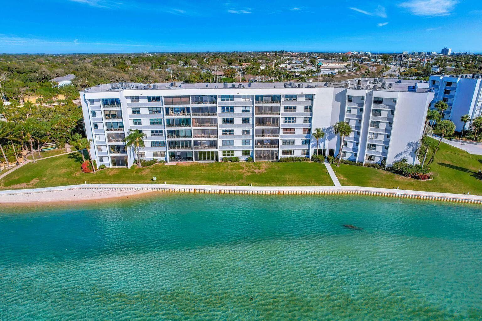 1542 Jupiter Cove Drive 104 photo 3