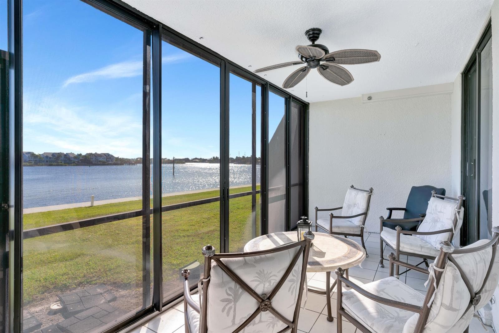 1542 Jupiter Cove Drive 104 photo 19