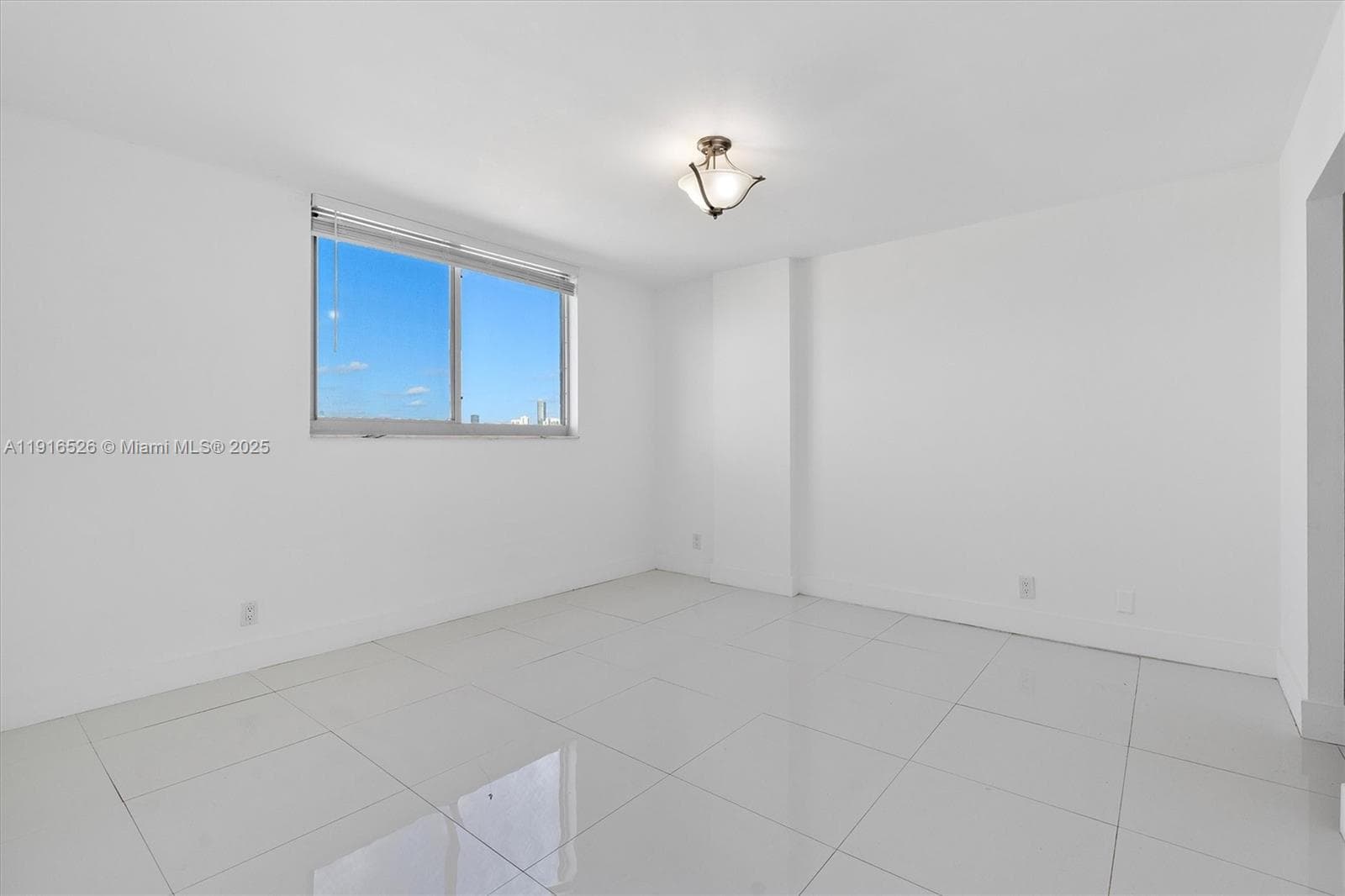 3703 NE 166th St 808 photo 25