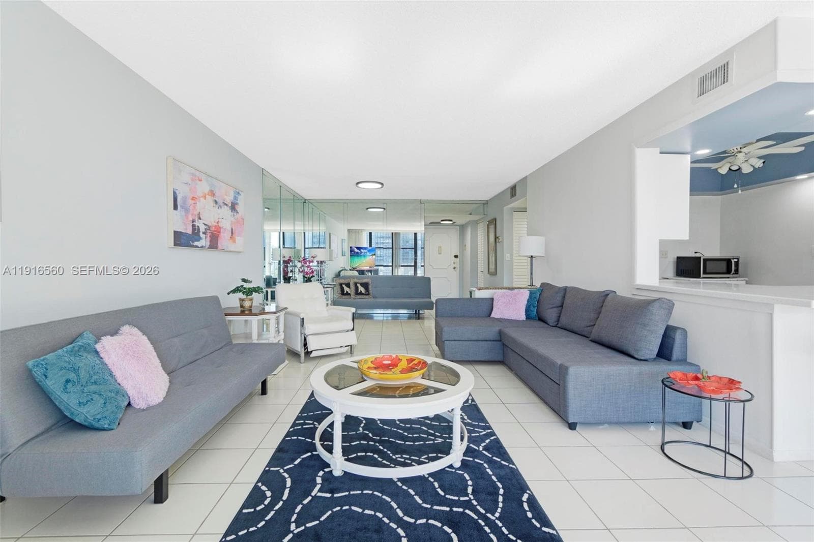 1000 Parkview Dr 518 photo 5