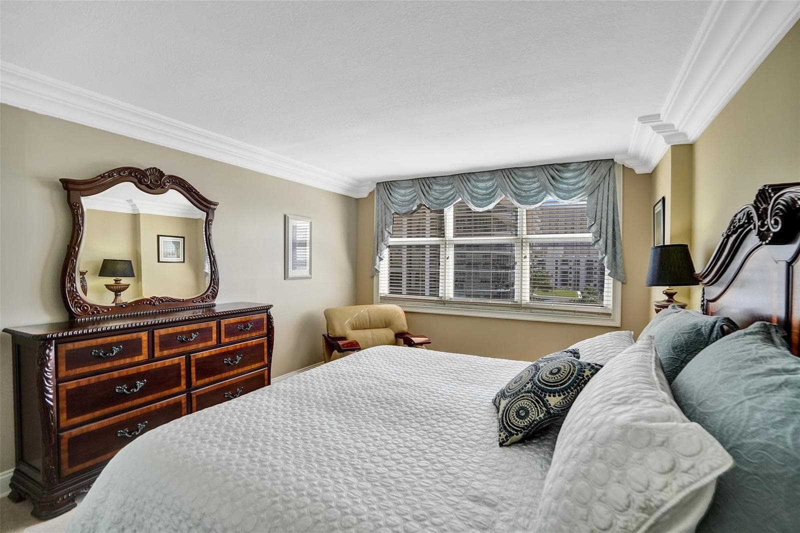 1012 N Ocean Boulevard 711 photo 24