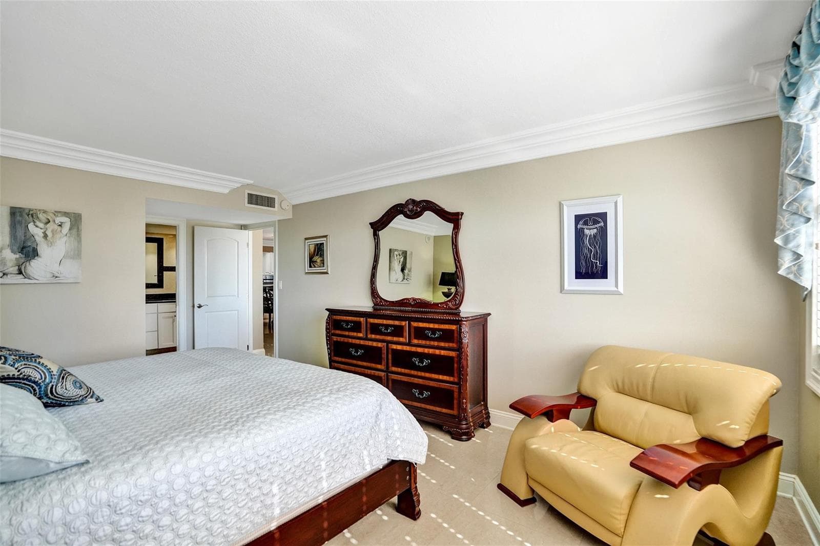 1012 N Ocean Boulevard 711 photo 25