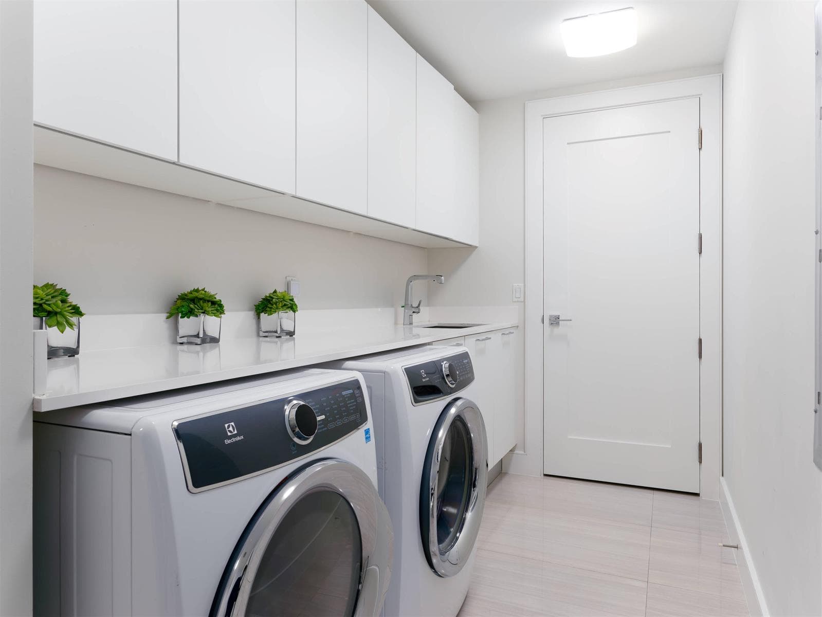 3730 N Ocean Drive 6d photo 14