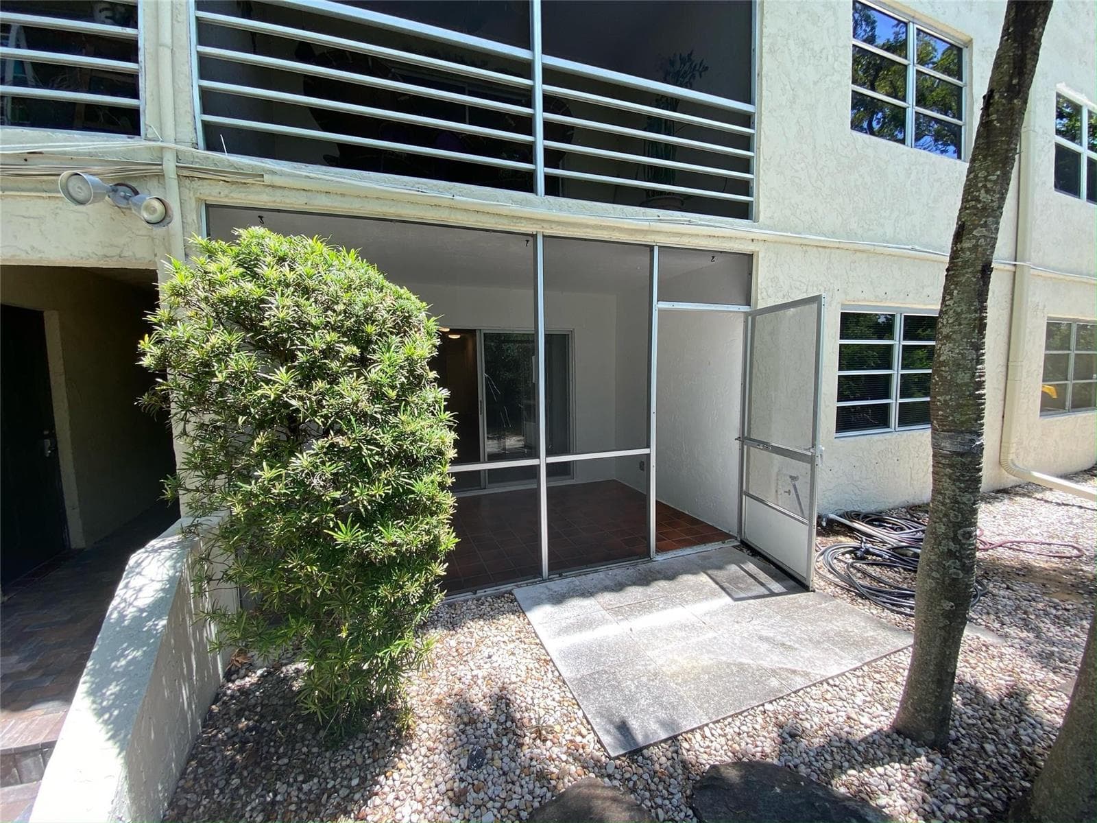 1400 NE 57th Street 104 photo 10