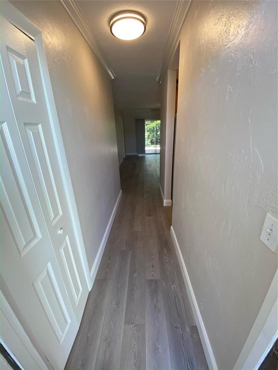 1400 NE 57th Street 104 photo 4