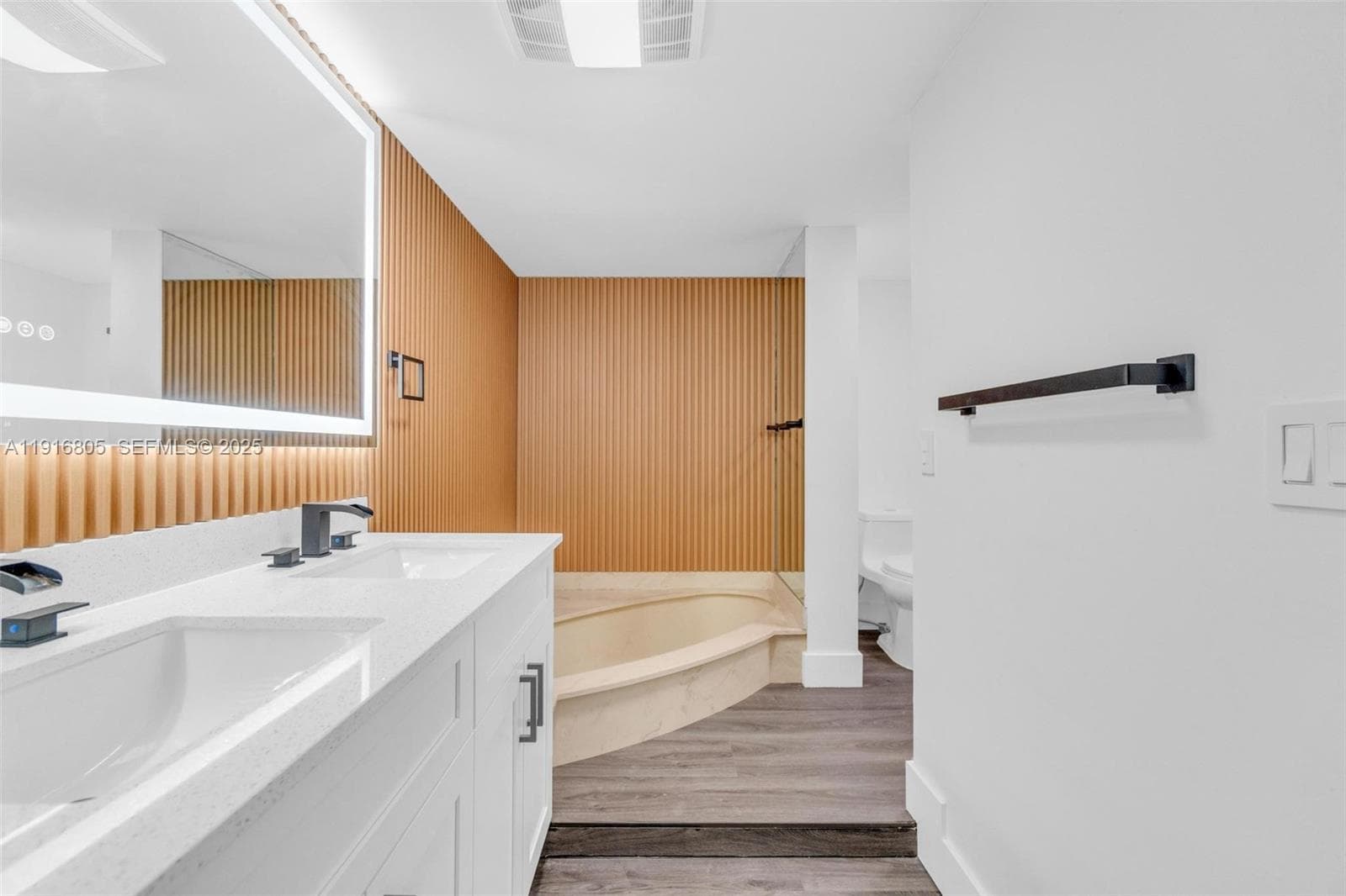 3589 Ocean Blvd 914 photo 17
