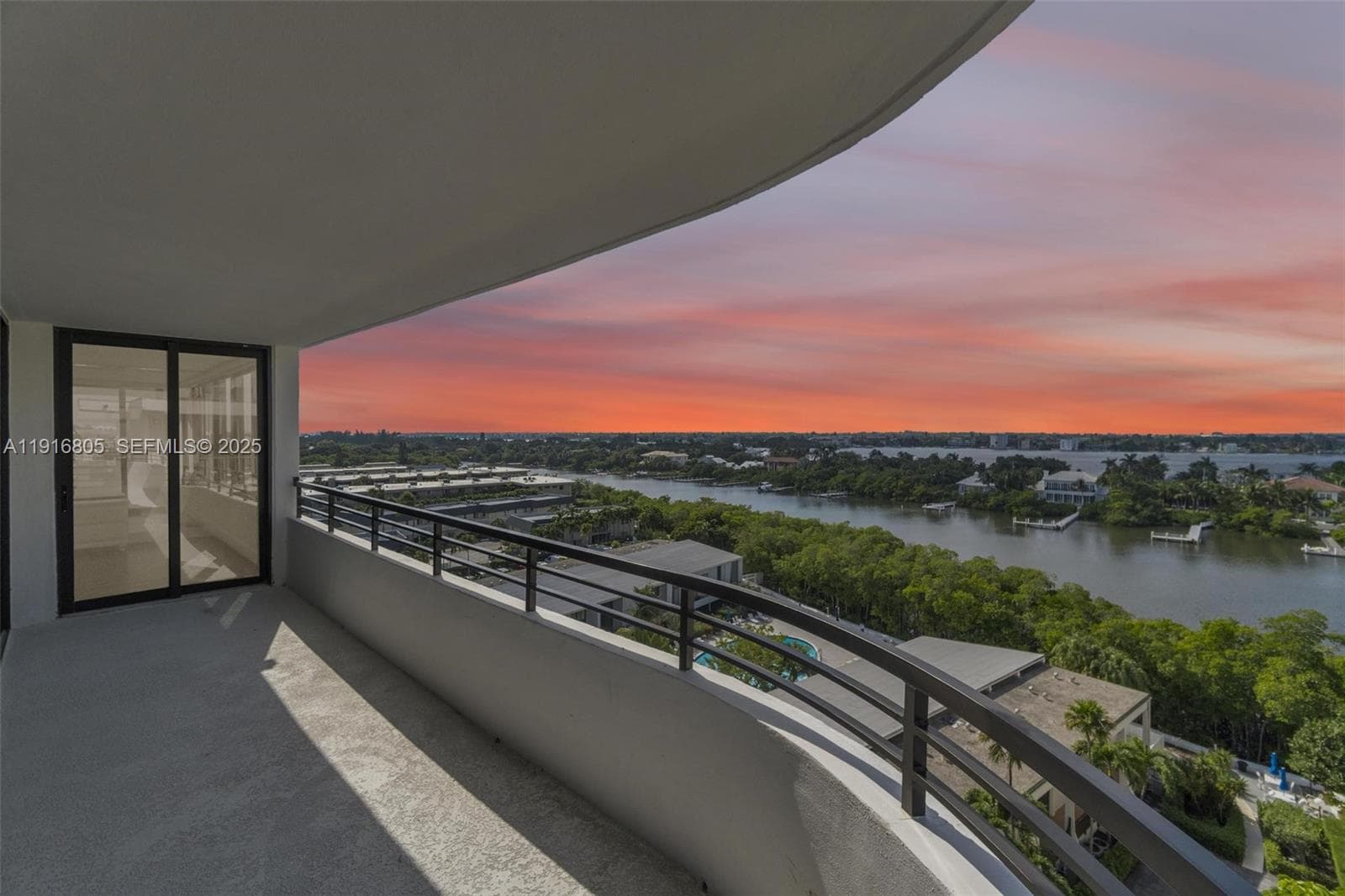 3589 Ocean Blvd 914 photo 1