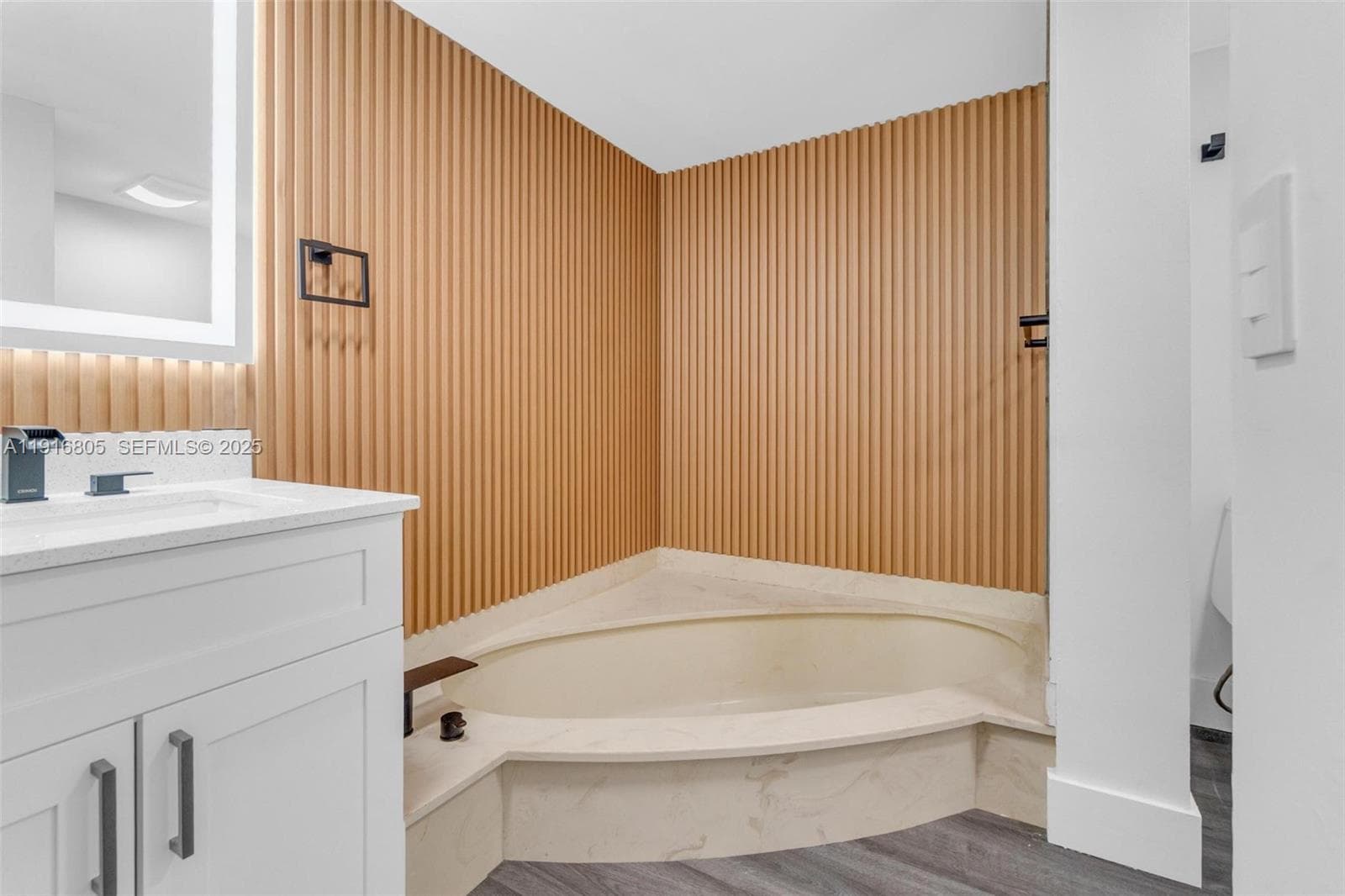 3589 Ocean Blvd 914 photo 18