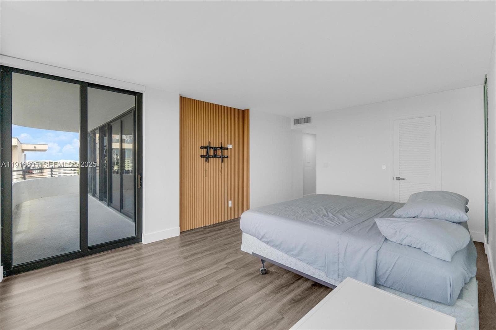 3589 Ocean Blvd 914 photo 15