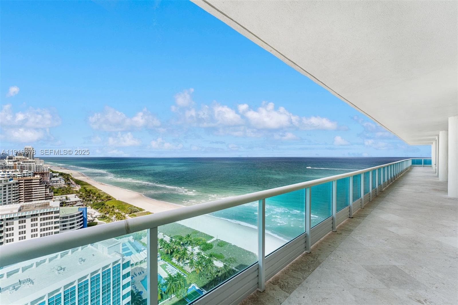 5025 Collins Ave PH-1 photo 3