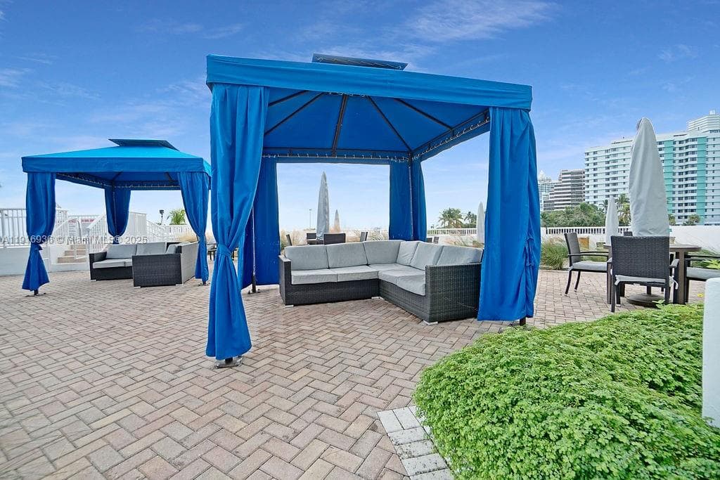5401 Collins Ave 1512 photo 6