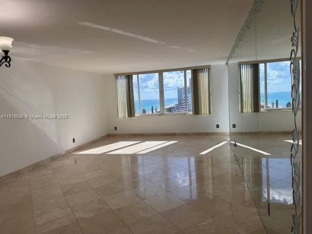 5401 Collins Ave 1512 photo 20