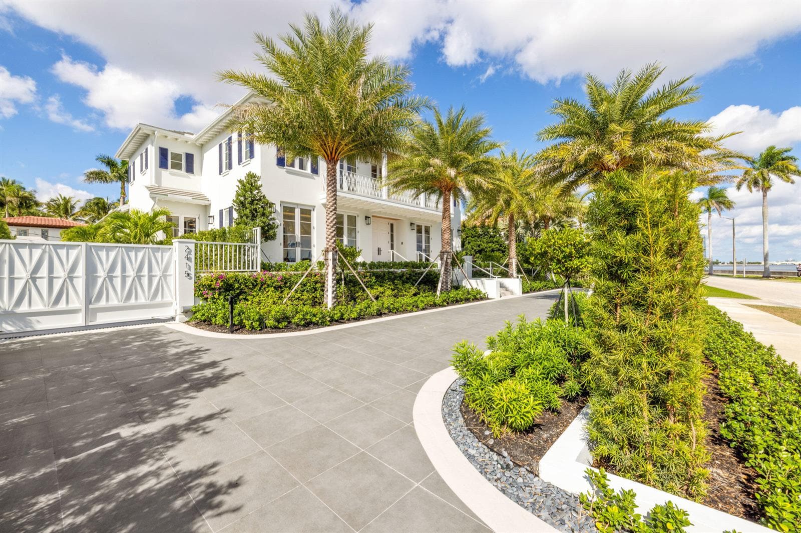 2415 S Flagler Drive 2