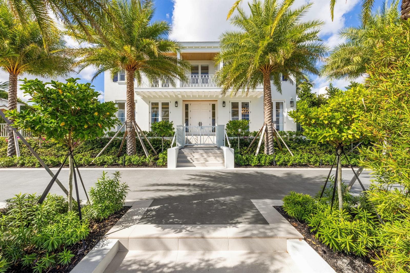 2415 S Flagler Drive 1