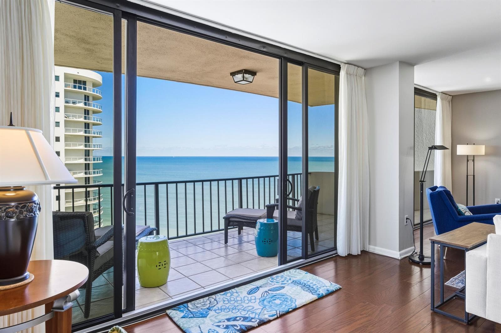 4200 N Ocean Drive 1-1705 photo 2