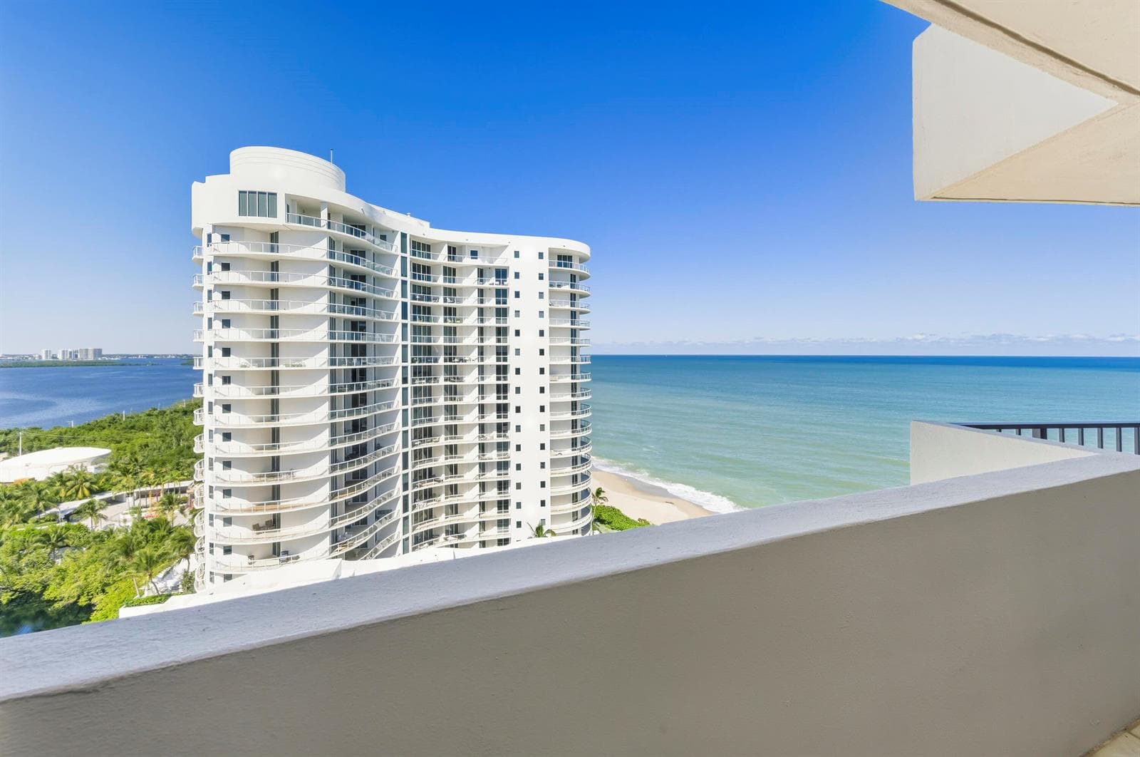 4200 N Ocean Drive 1-1705 photo 6