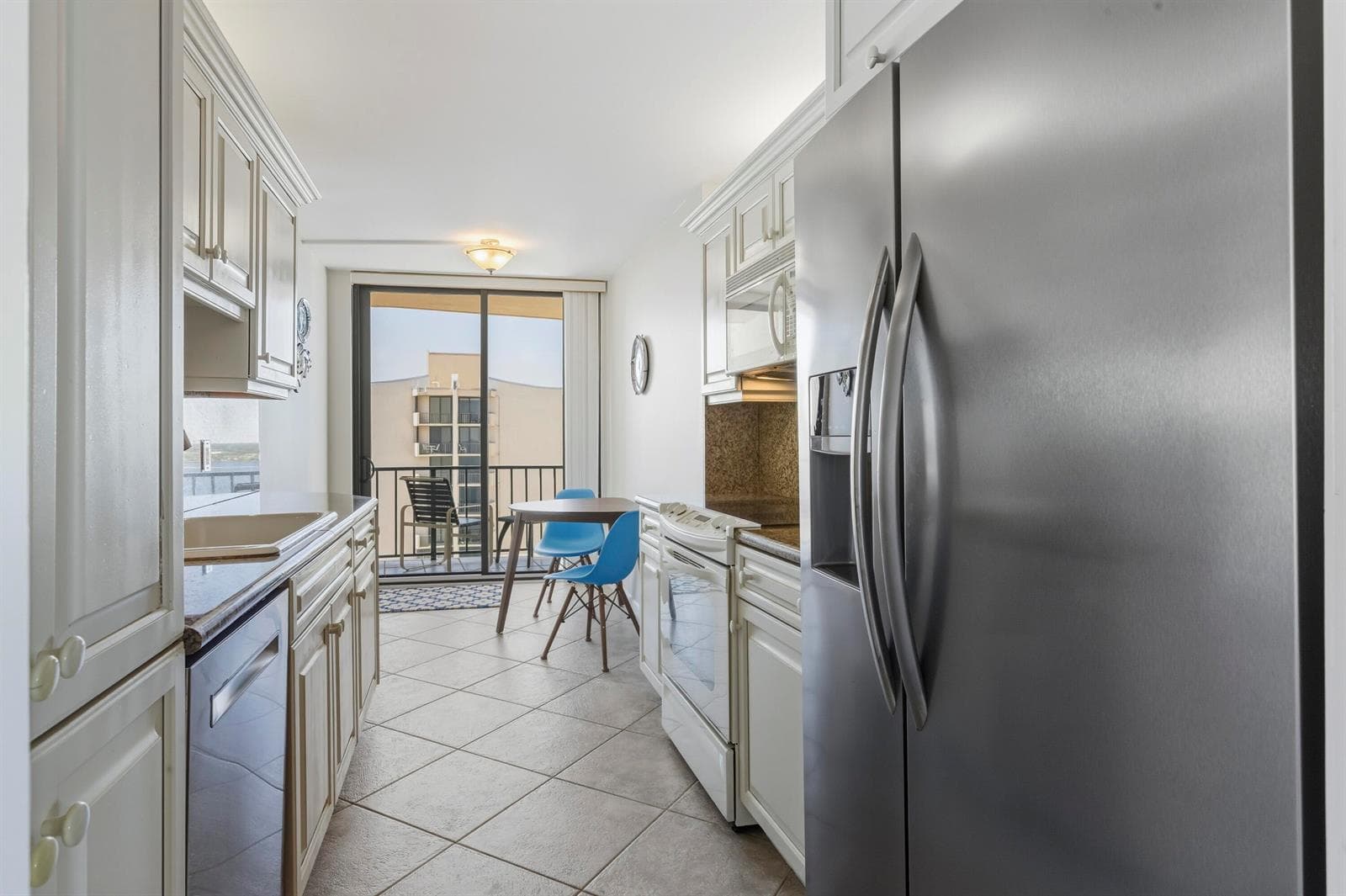 4200 N Ocean Drive 1-1705 photo 12
