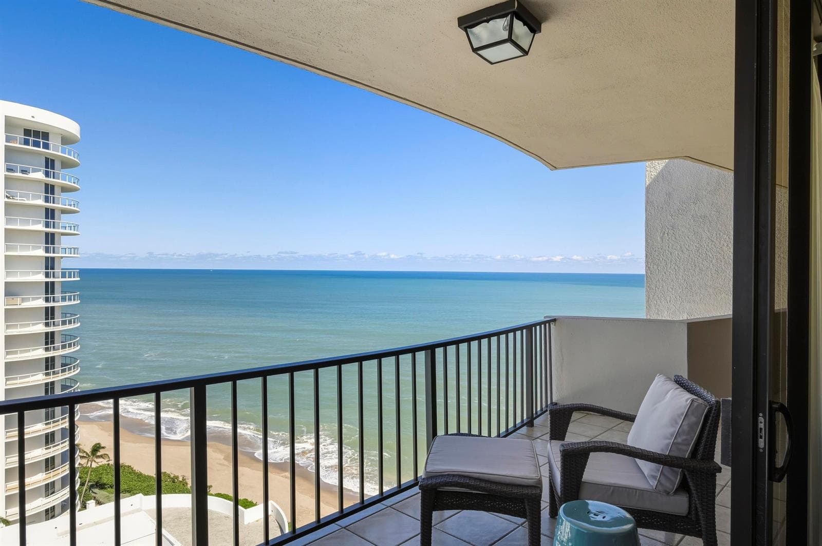 4200 N Ocean Drive 1-1705 photo 1