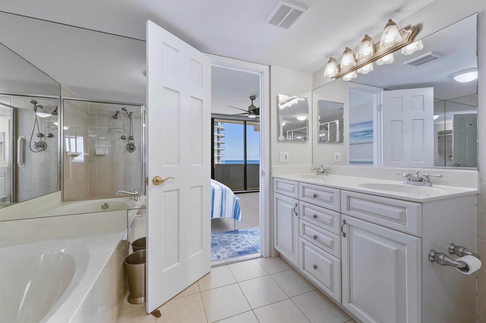 4200 N Ocean Drive 1-1705 photo 11