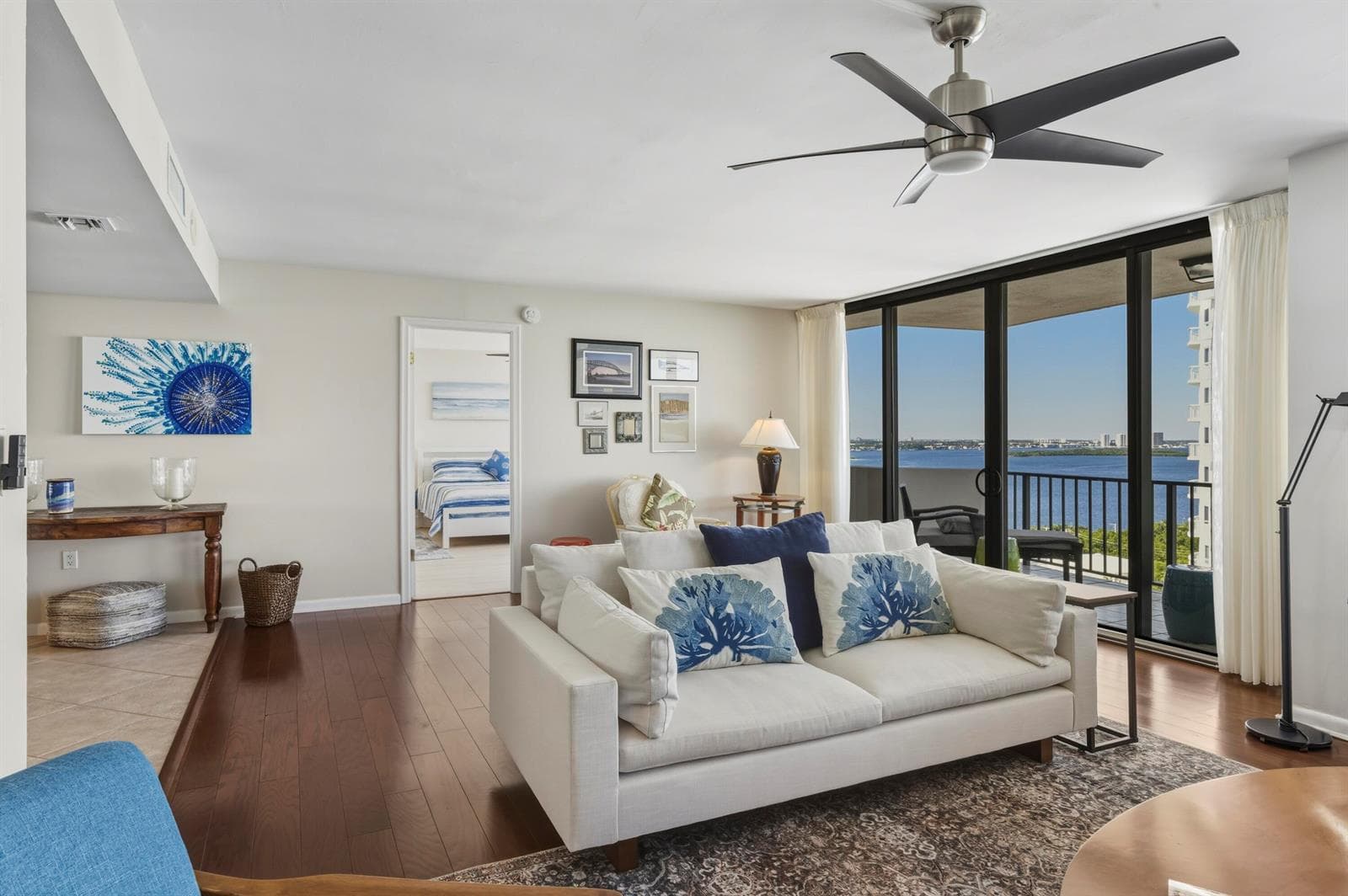 4200 N Ocean Drive 1-1705 photo 25