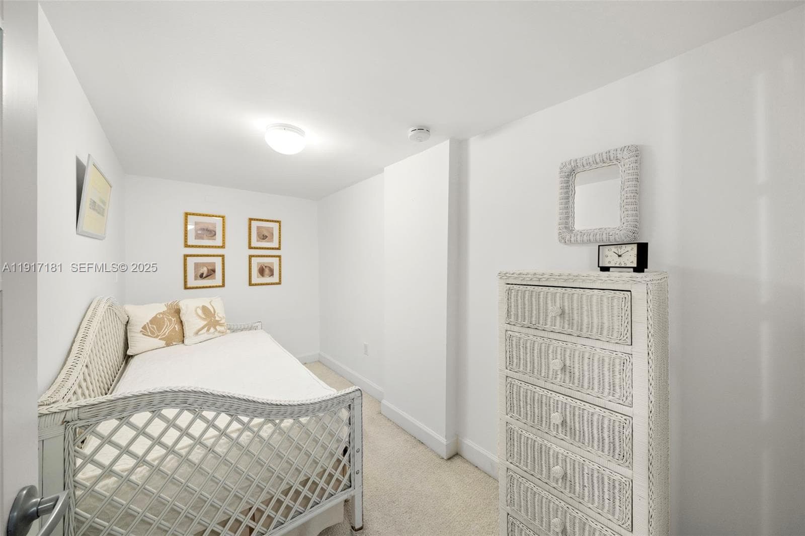 2555 Collins Ave 805 photo 18