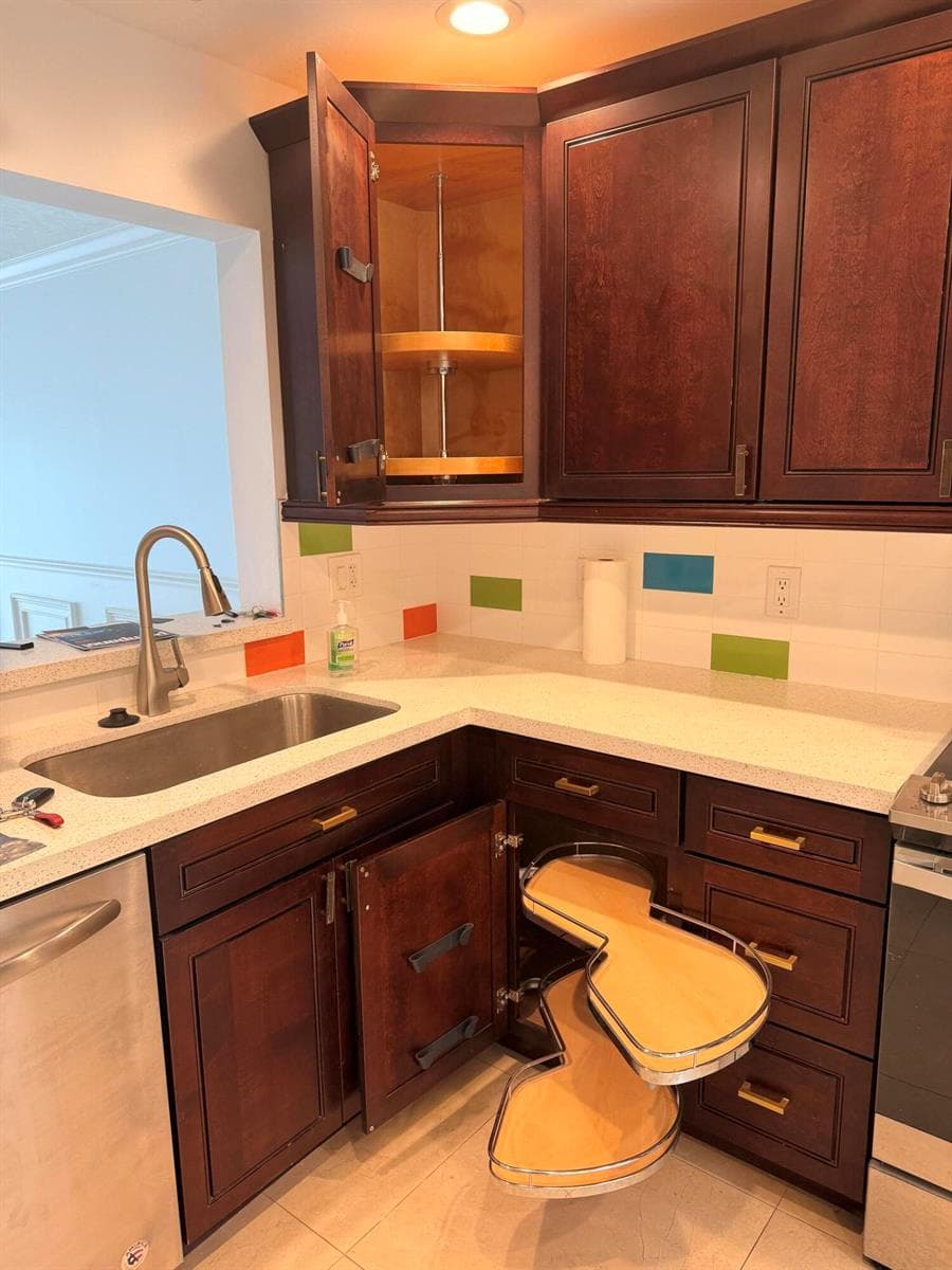 797 S Riverside Drive S 797 photo 14