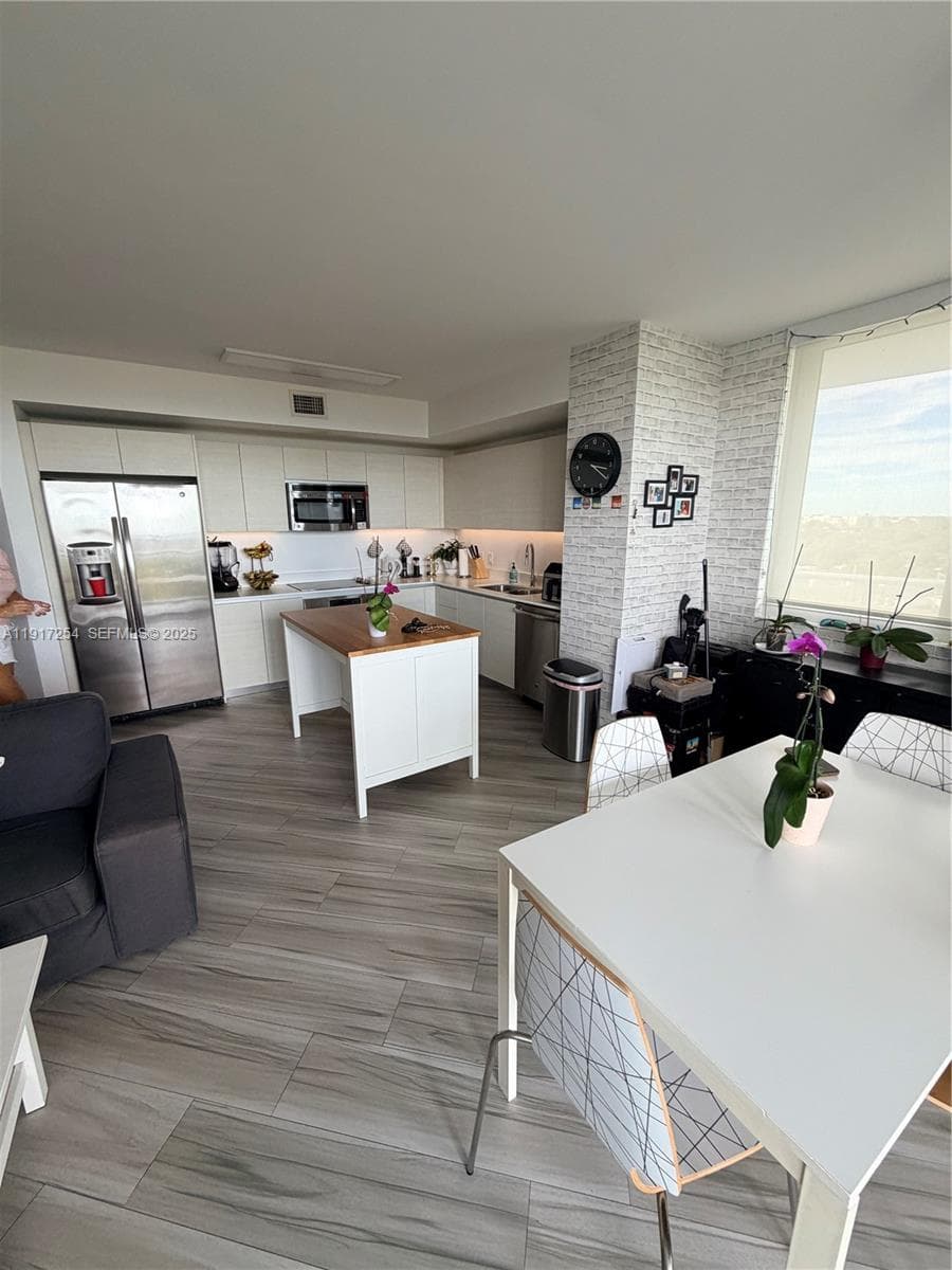 4250 Biscayne Blvd 902 photo 22