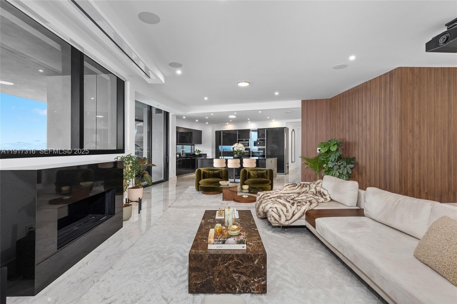 18555 Collins Ave 5501 photo 3