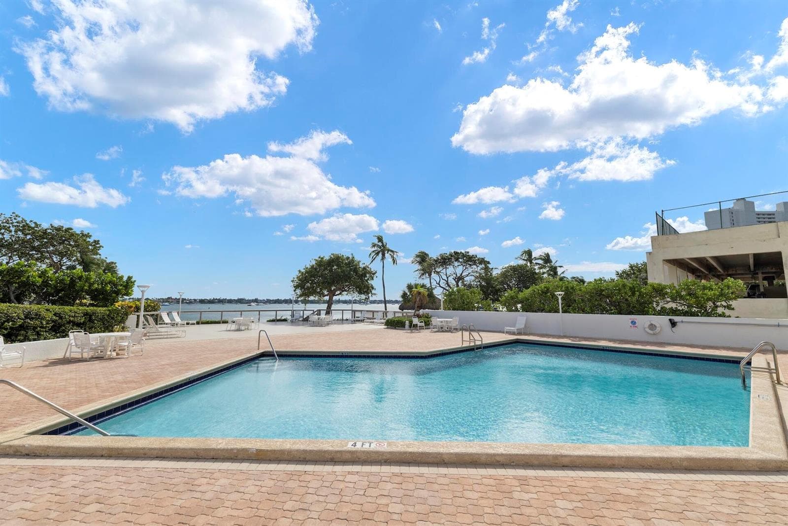 5600 N Flagler Drive 207 photo 19