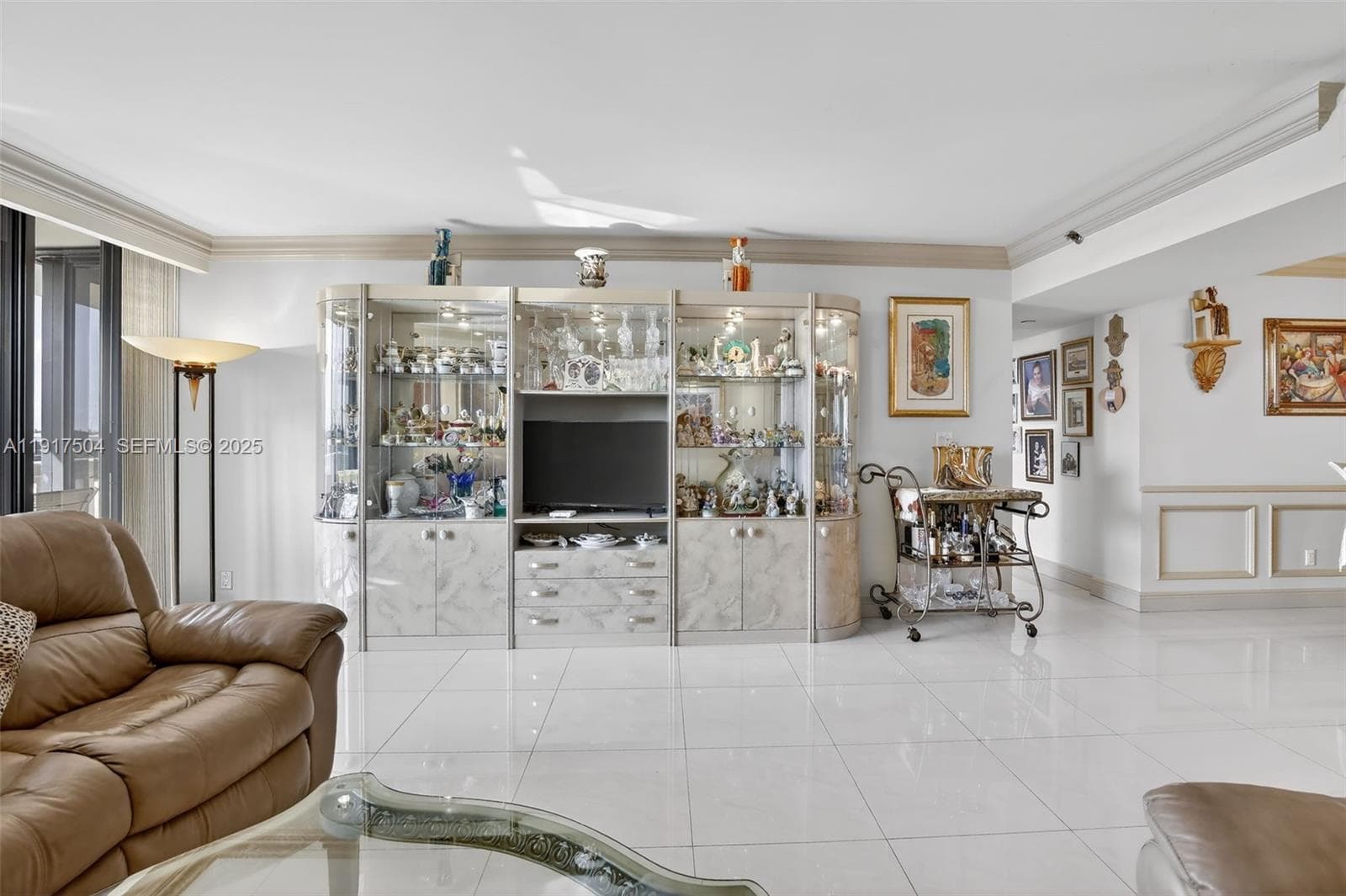 1000 Island Blvd 602 photo 13