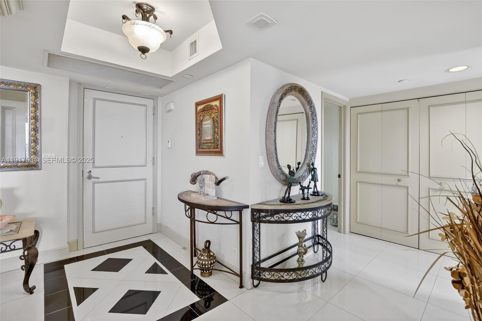 1000 Island Blvd 602 photo 11