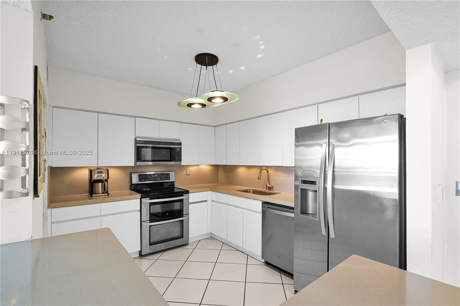 9455 Collins Ave 603 photo 5