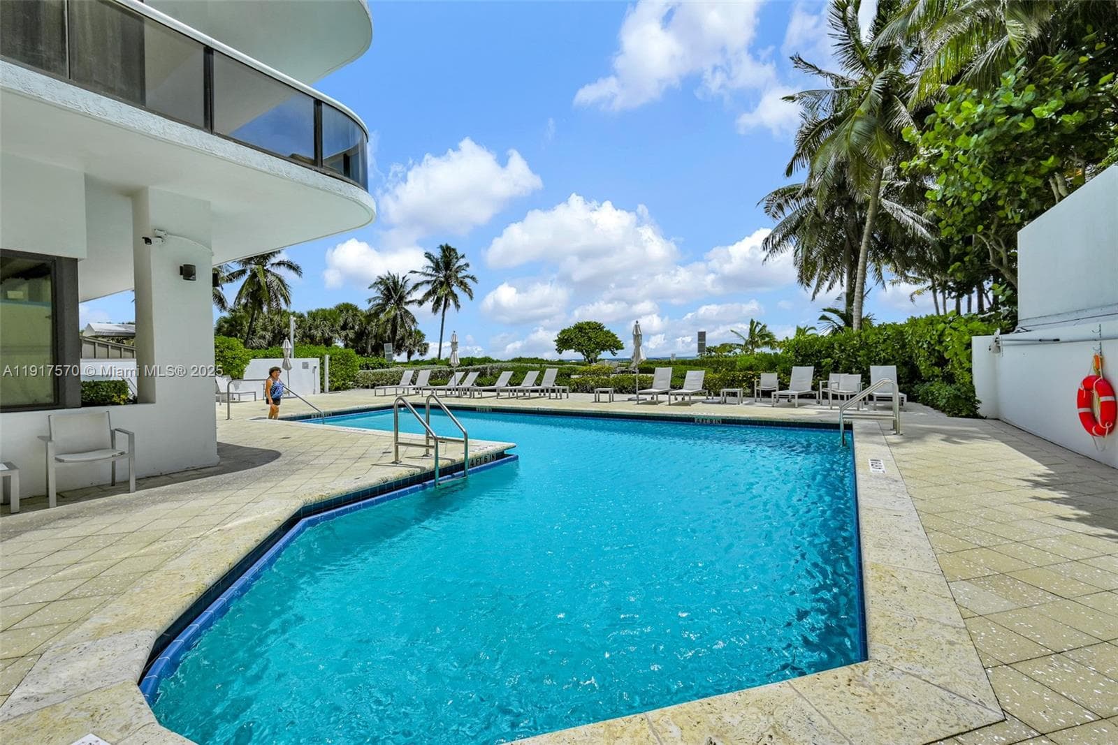 9455 Collins Ave 603 photo 18