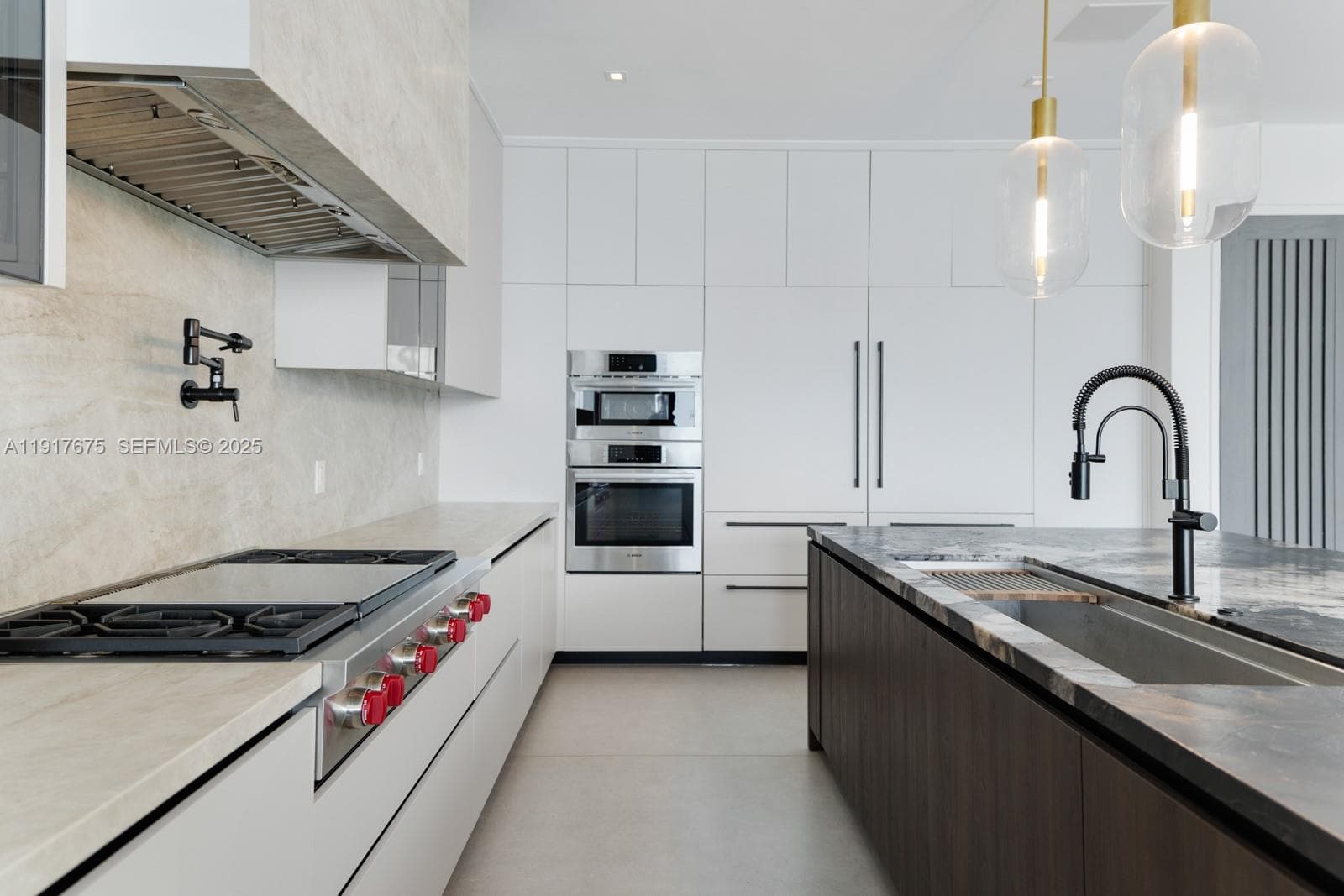 1379 Venetian Way photo 21