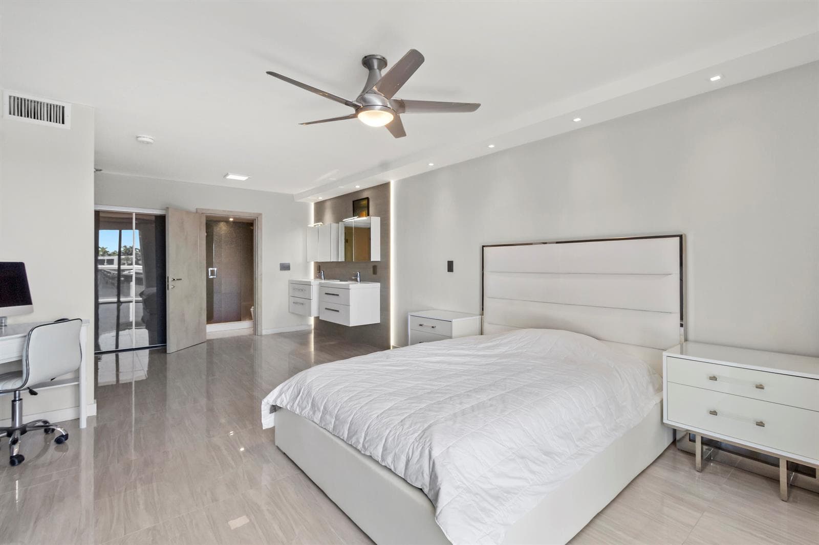 20515 E Country Club Drive 345 photo 19