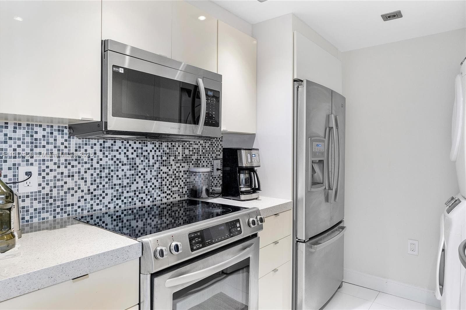 10275 Collins Ave 1523 photo 11