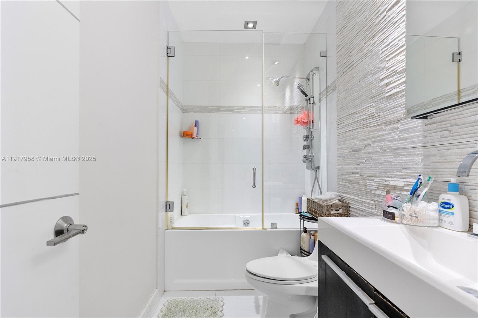 10275 Collins Ave 1523 photo 21