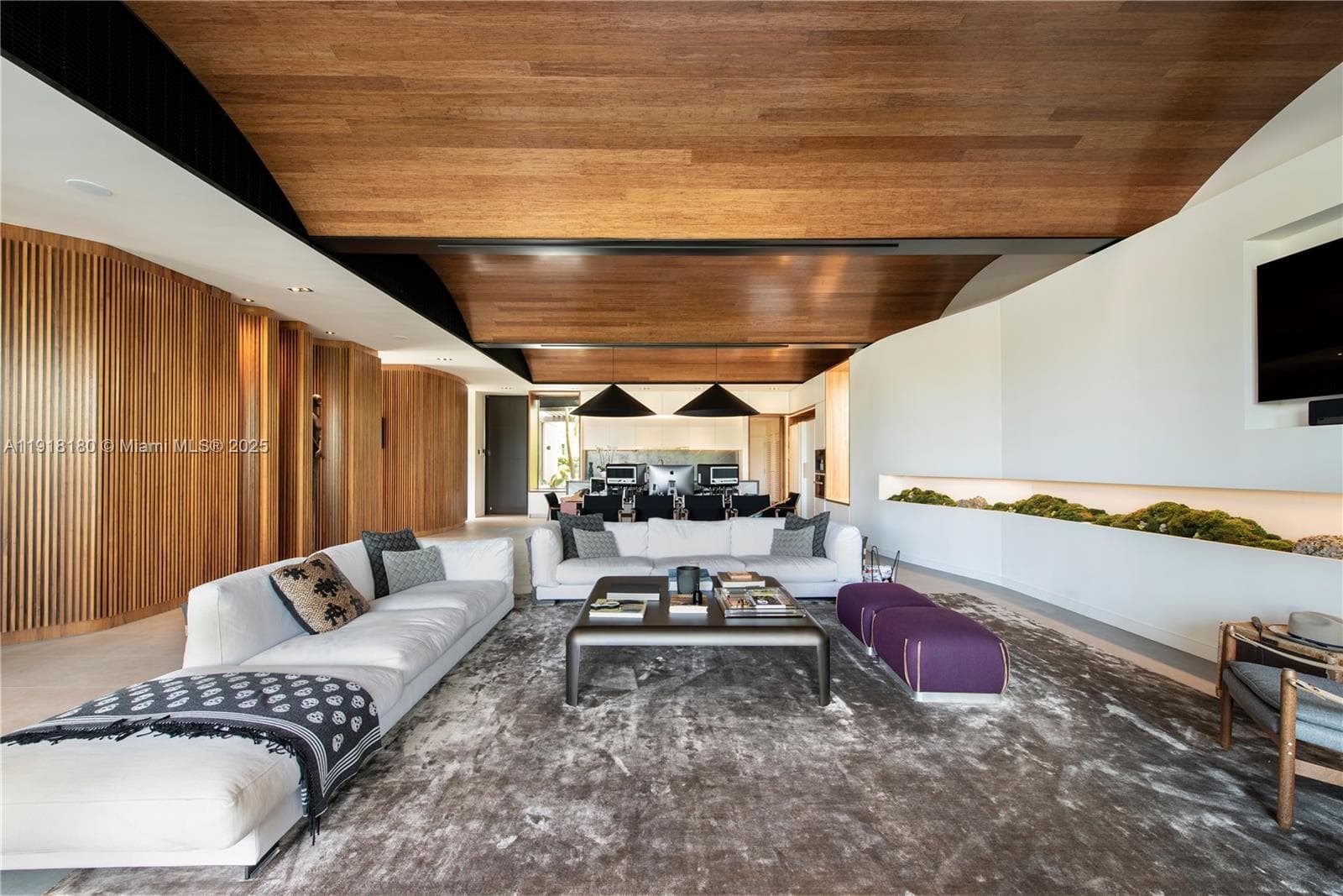 8055 Noremac Ave photo 17