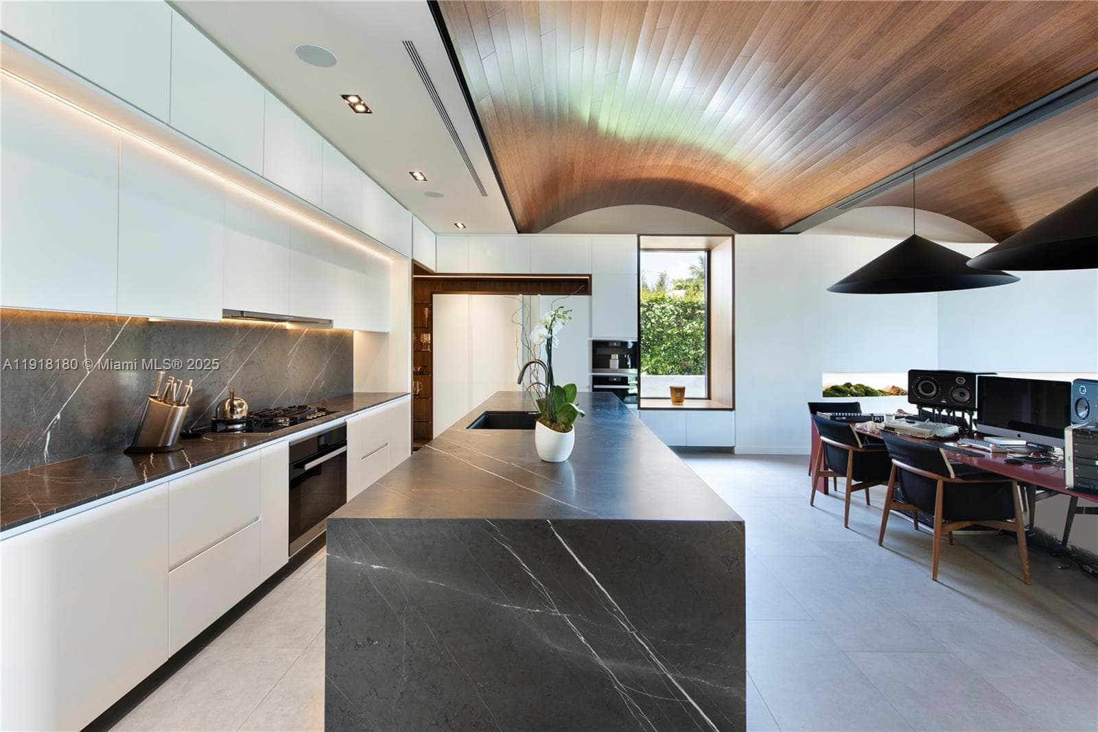 8055 Noremac Ave photo 22