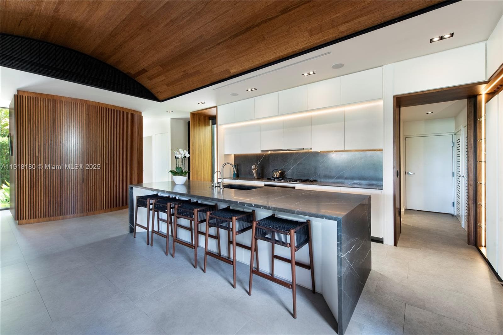 8055 Noremac Ave photo 21