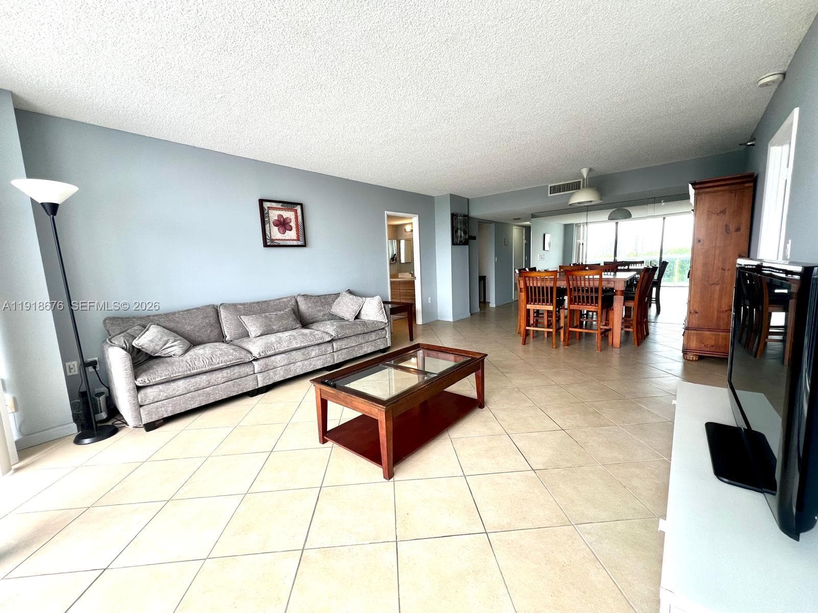 20515 E Country Club Dr 541 photo 6