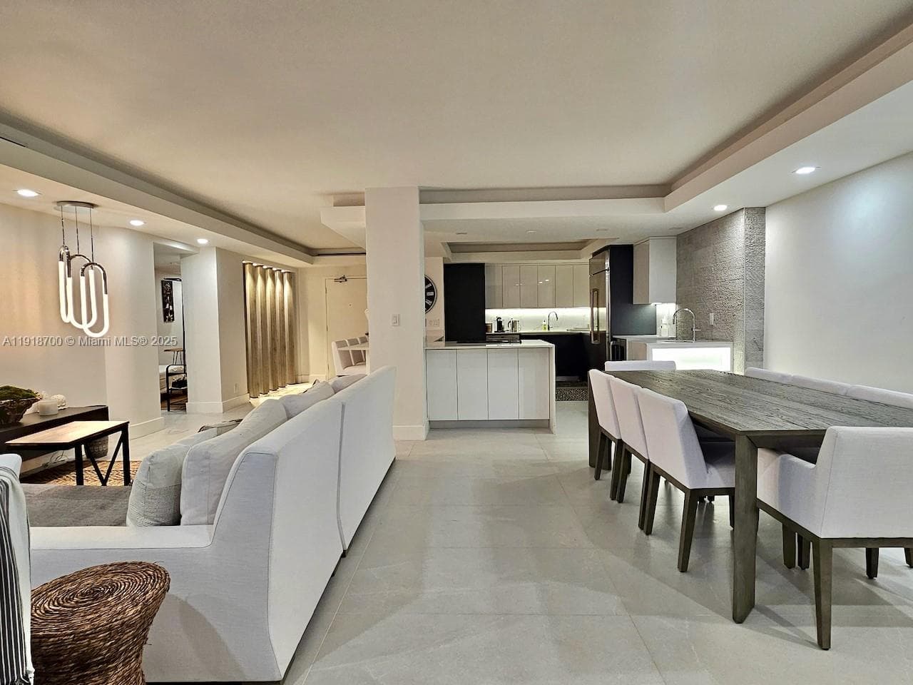 900 Bay Dr 524 photo 5