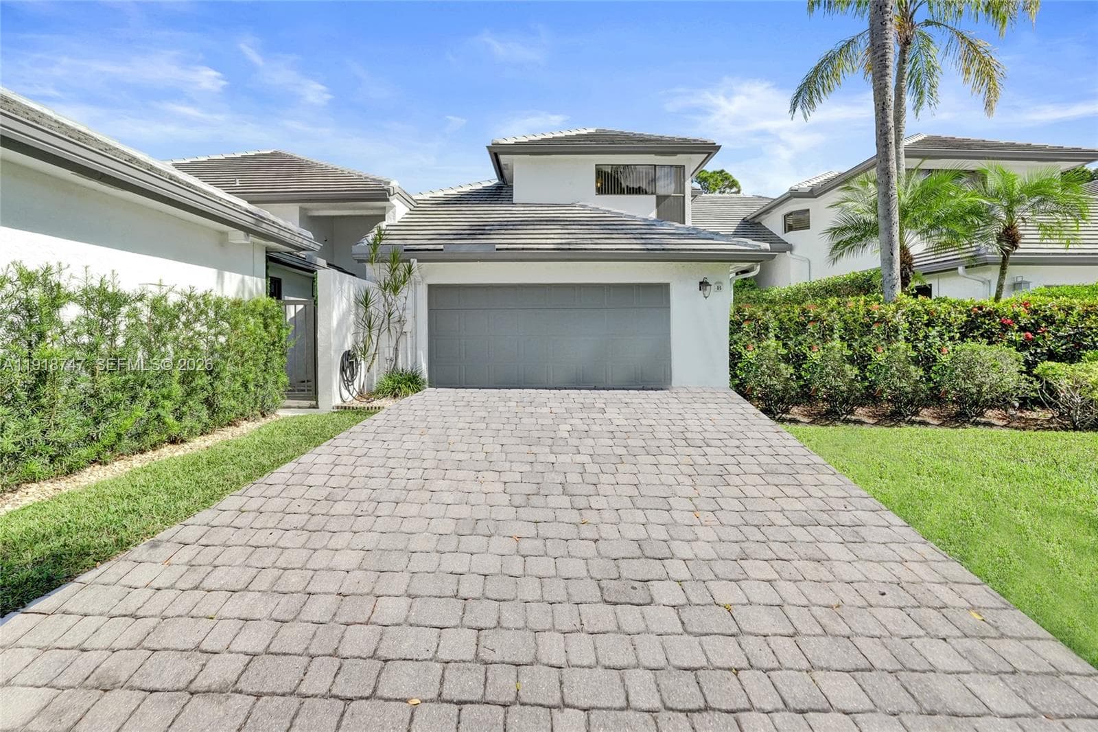 1140 Sand Drift Way B photo 3