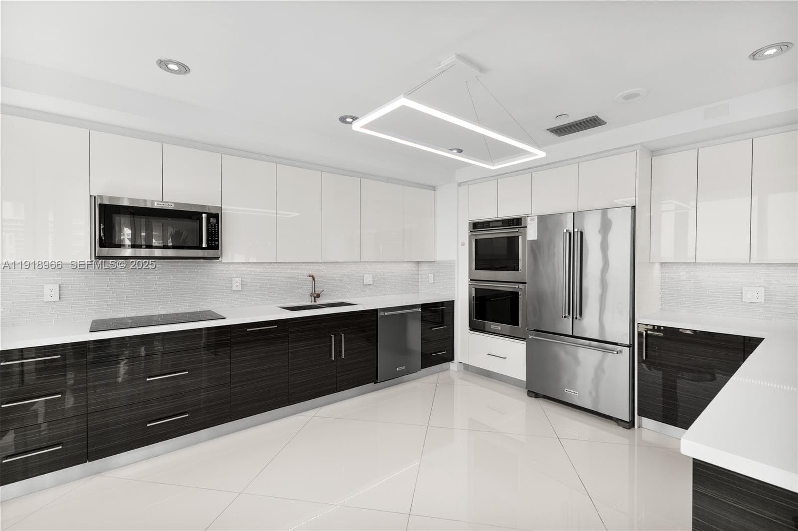 19955 38th Ct 2205 photo 6