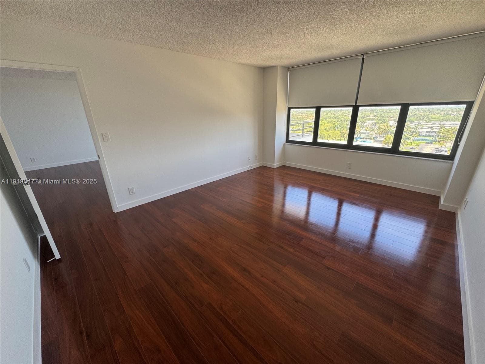2500 Parkview Dr 1109 photo 14