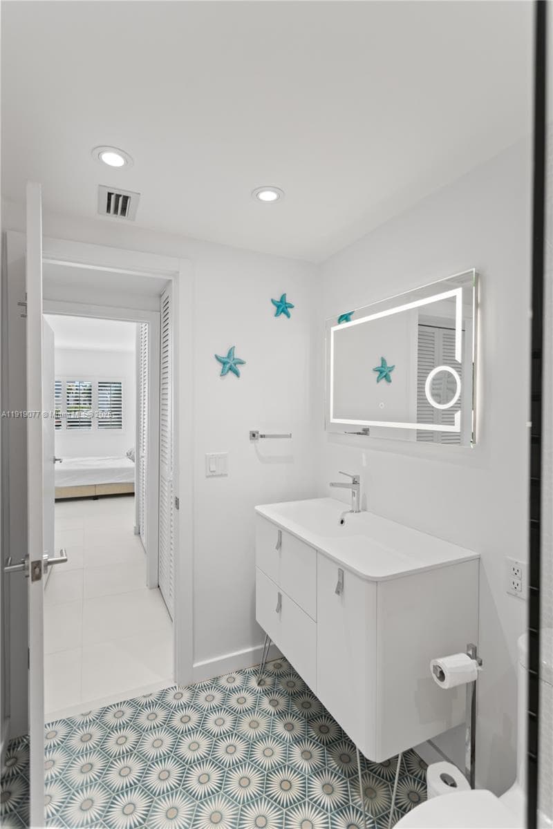 3209 Ocean Dr 2M photo 23