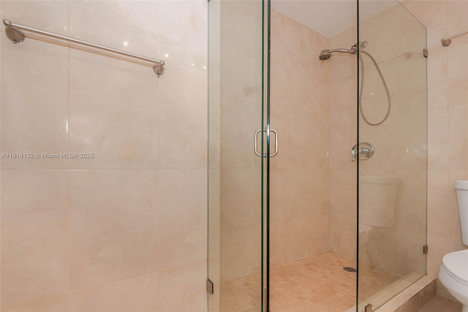 3505 Ocean Dr 1411 photo 23