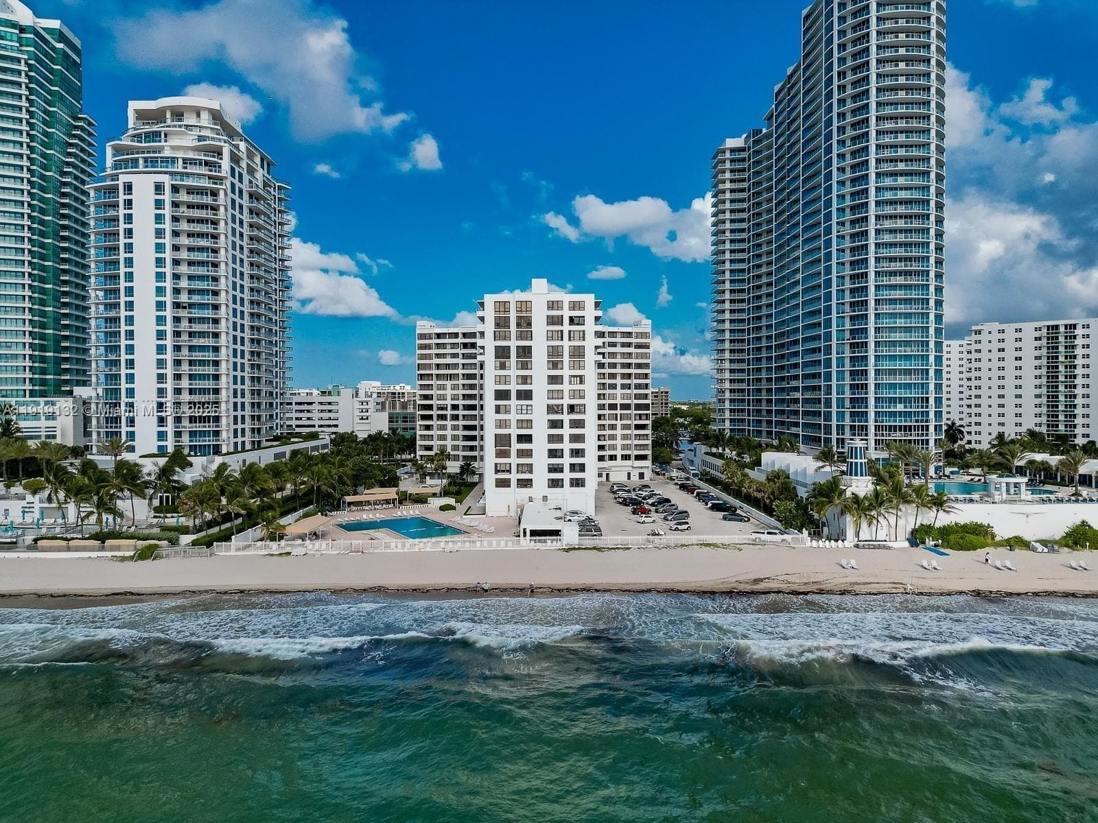 3505 Ocean Dr 1411 photo 1