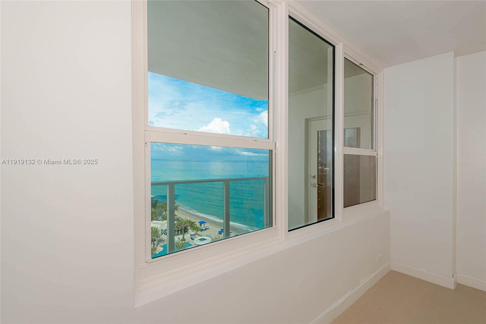 3505 Ocean Dr 1411 photo 18